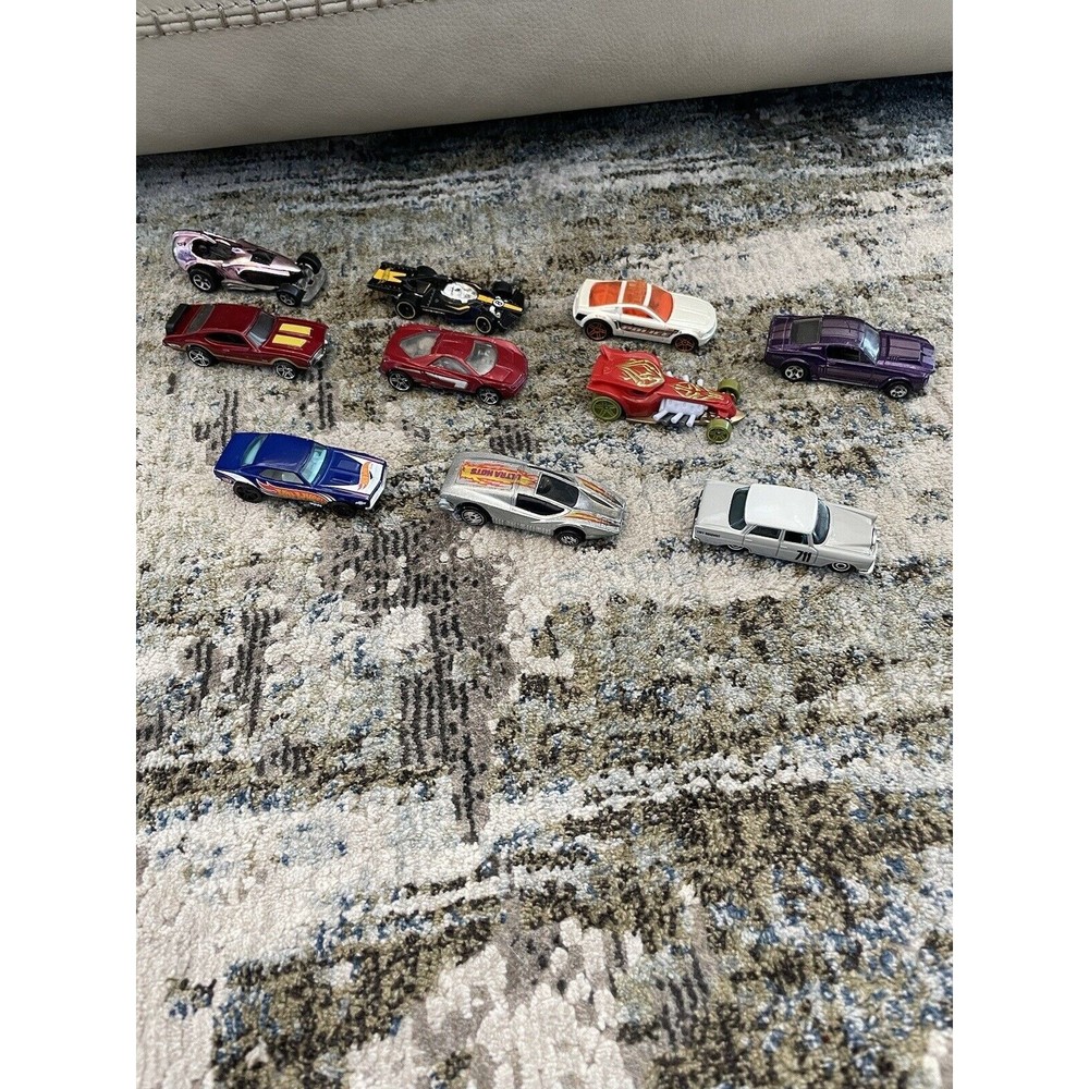 hot wheels lot of 10 cars Chevy Mercedes Camaro muscle vintage